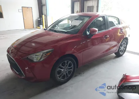 2019 Toyota Yaris Le z USA, uszkodzony, nr VIN 3MYDLBYV4KY519888